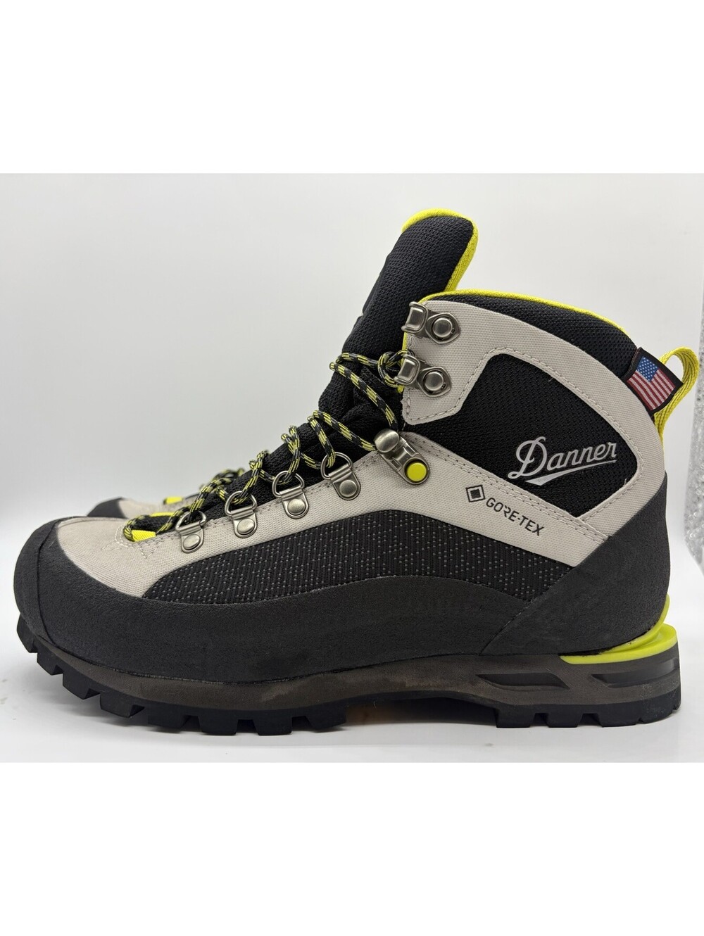 Danner Crag Rat EVO 4.5 Gore-Tex Hiking Boots Women 7 Ice Yellow Vibram USA